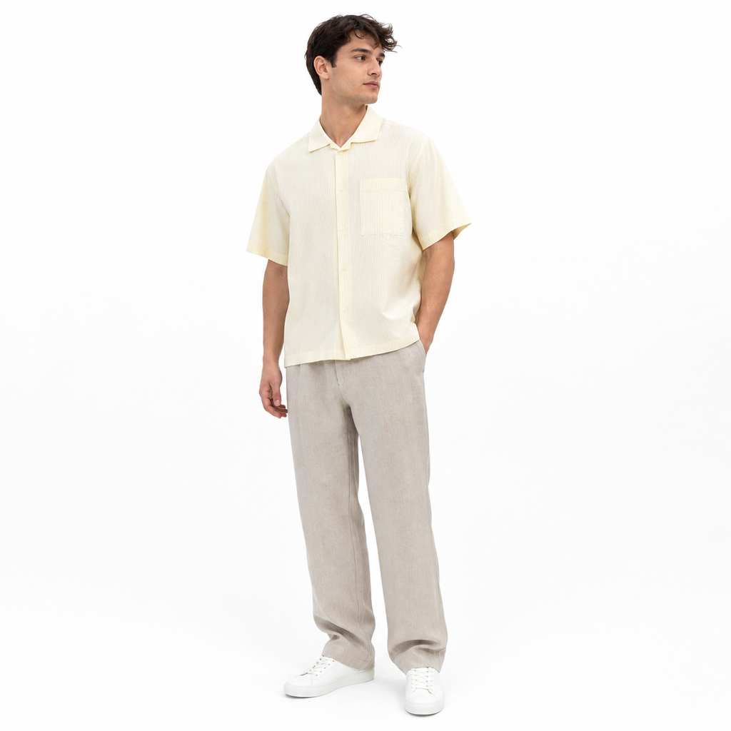 WEELZ striped box-fit short-sleeve shirt Soft Yellow — model 3