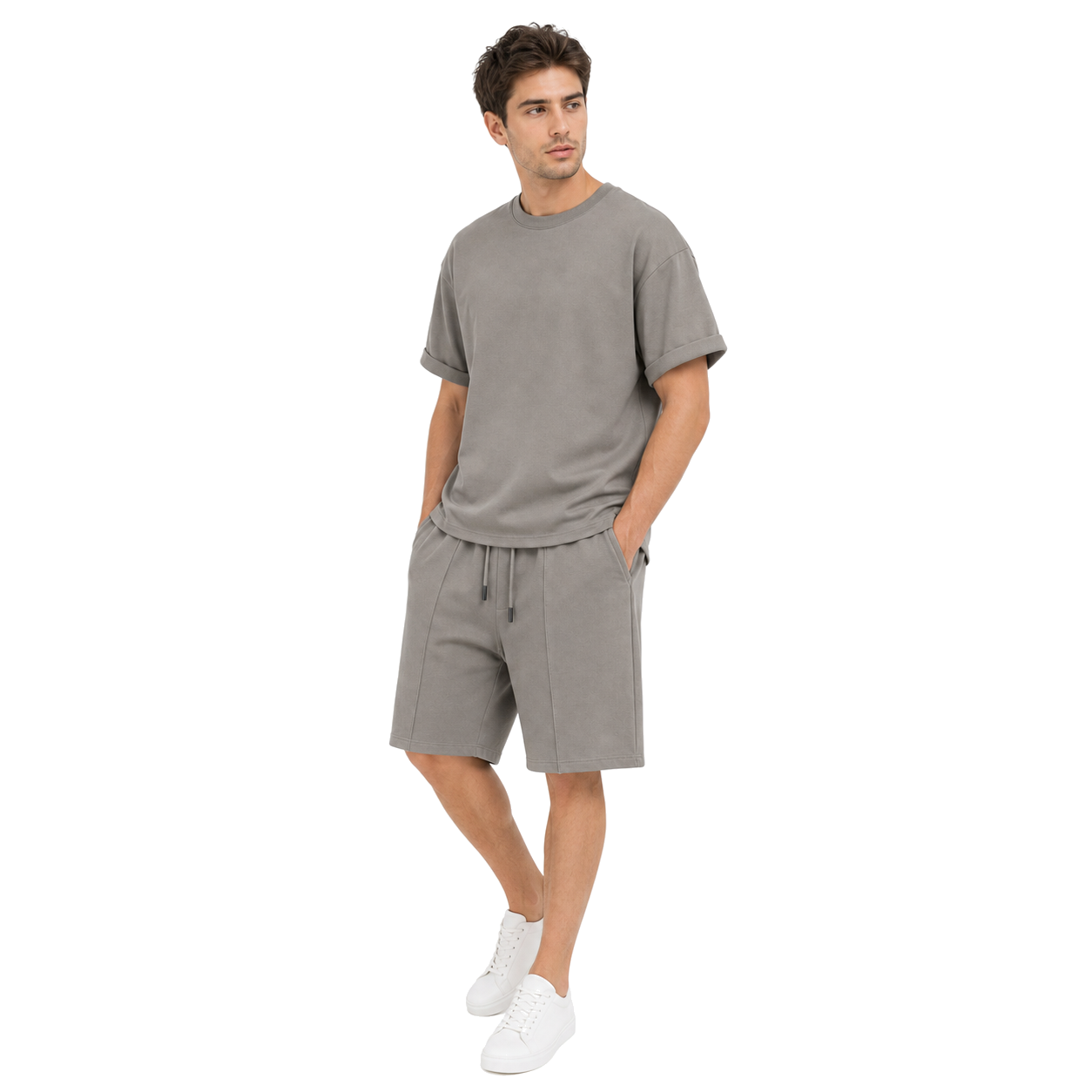 WEELZ grey cotton T-shirt and shorts set – model look 3
